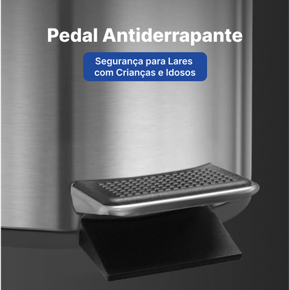 Lixeira de Pedal em Aço Inox Prateado, Capacidade: 3 a 20 Litros